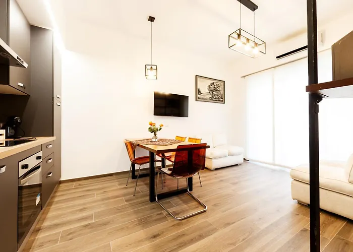 Maison Chic Cornelia - San Pietro Appartamento *